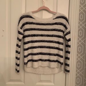 NAVY AND WHITE SWEATER